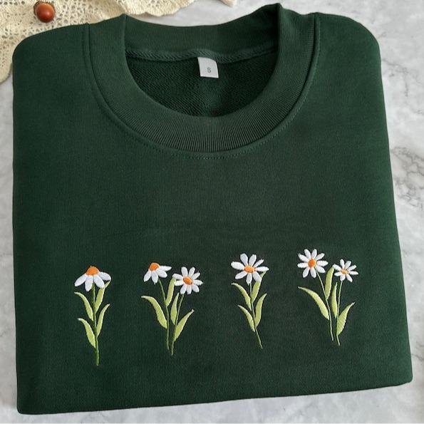 Floral Sweatshirt, Daisy Embroidered Crewneck Sweatshirt