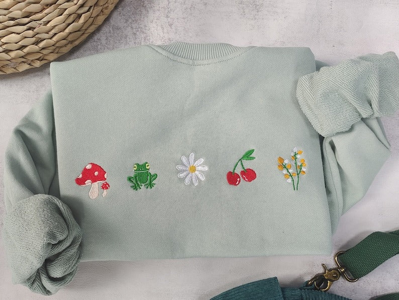 Cute Daisy Mushroom Embroidered Sweatshirt