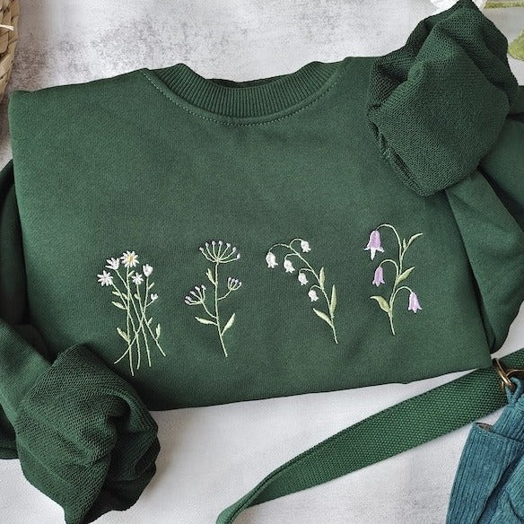 Cute Wildflowers Embroidered Crewneck Dark Green Daisy Sweatshirt Floral Embroidered Sweatshirt