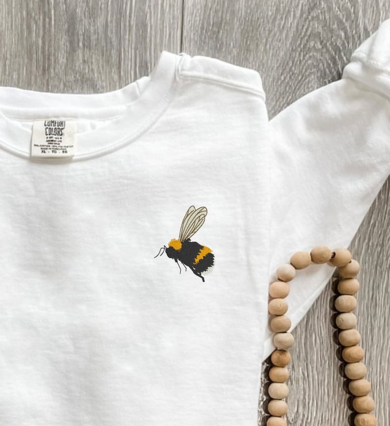 Embroidered Bumblebee Crewneck Sweatshirts, Vintage garment dyed