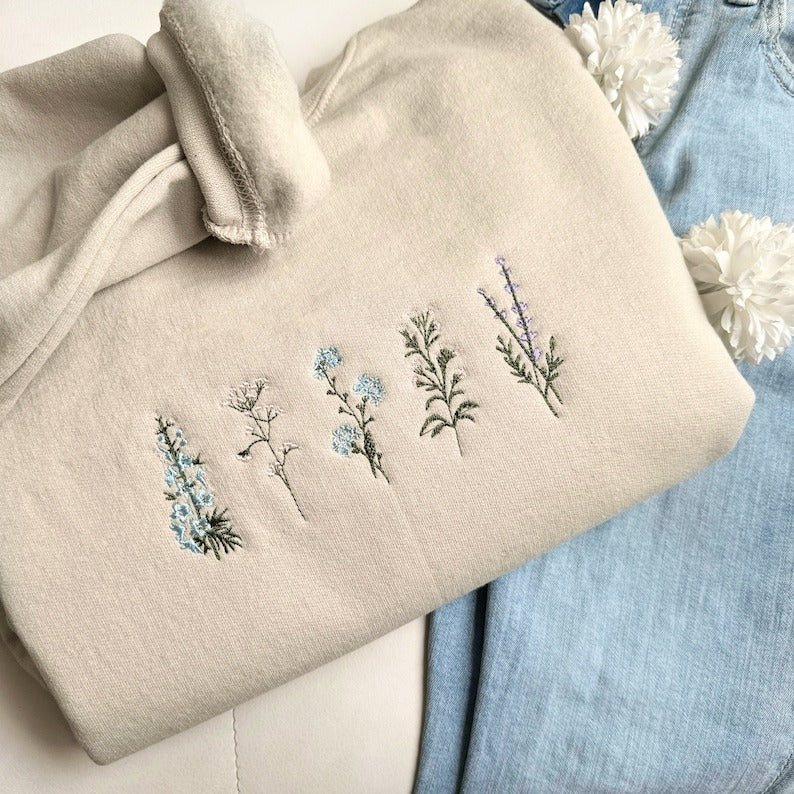 Embroidered Wildflowers Sweatshirt Crewneck